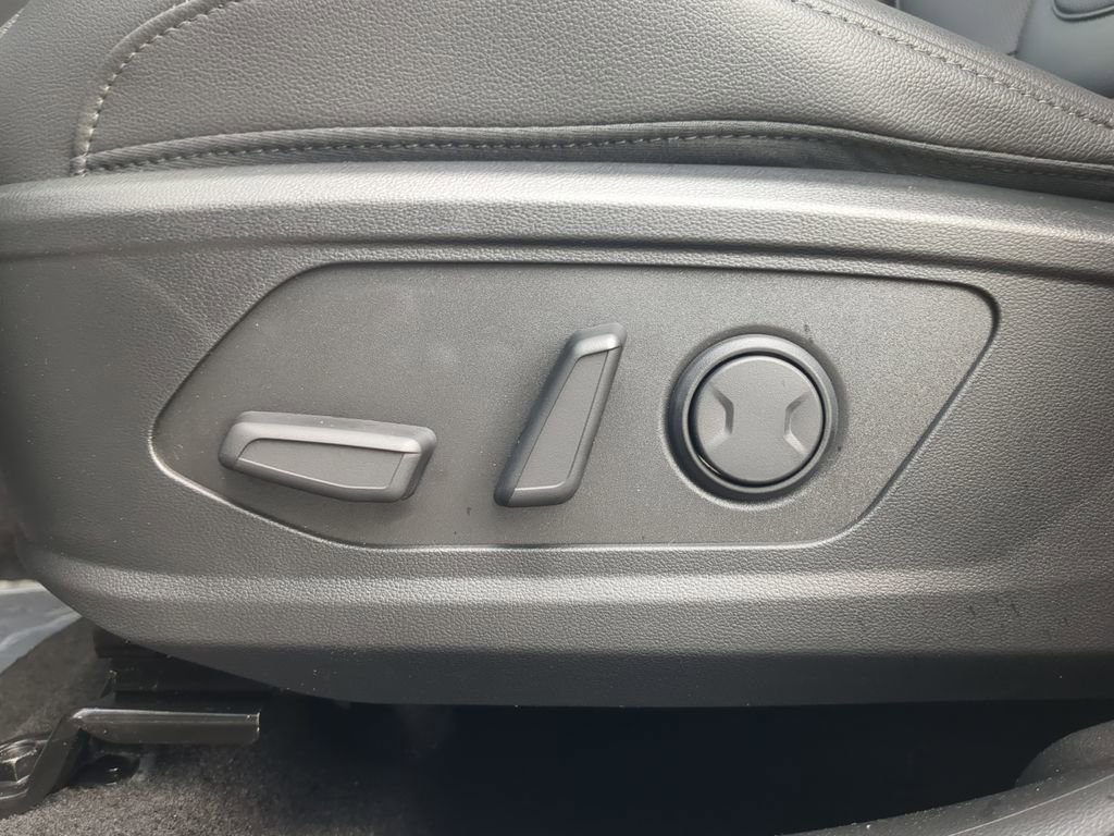 New 2025 Hyundai Santa Cruz SEL image 17