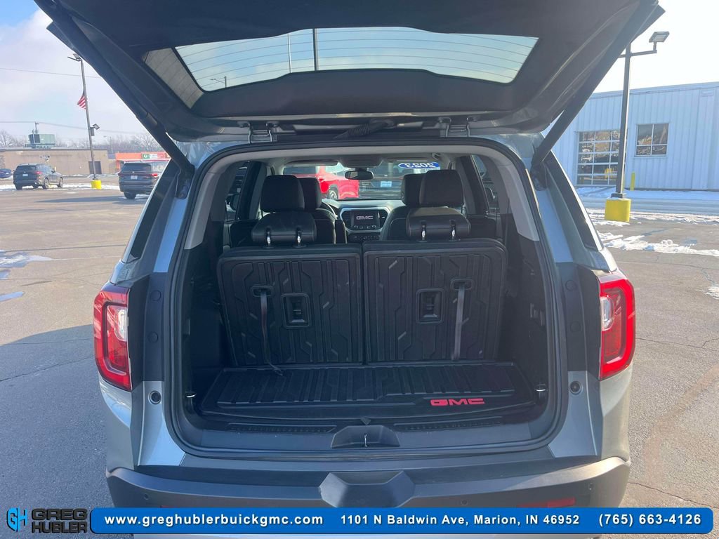 Used 2023 GMC Acadia SLT w/ Technology Package image 11