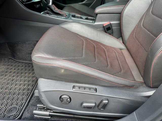Used 2024 Volkswagen Jetta GLI Autobahn FWD image 14