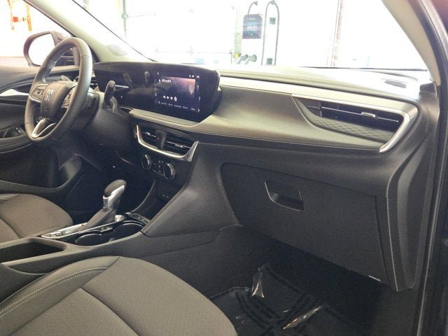 Used 2024 Buick Encore GX Preferred FWD image 5