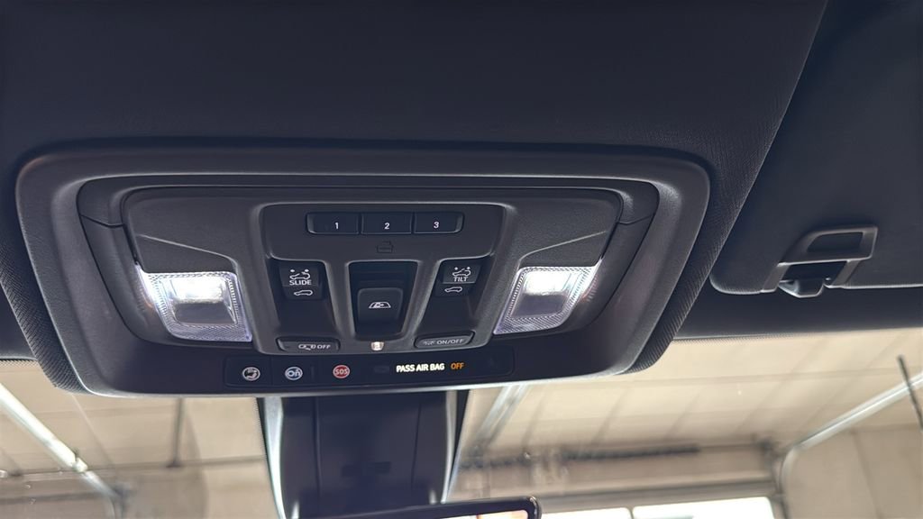 Used 2021 GMC Sierra 2500 Denali w/ Denali Ultimate Package image 37