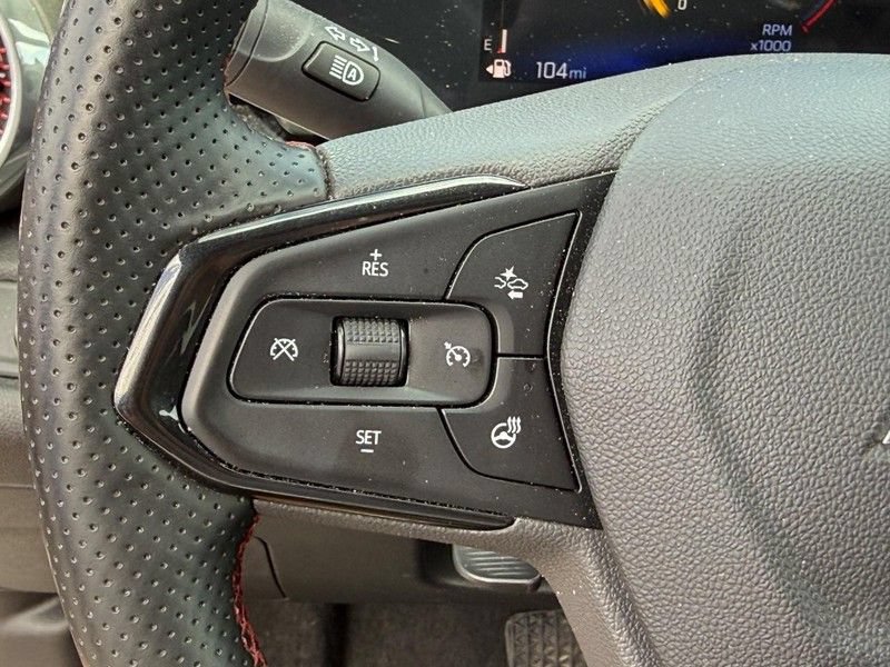 Used 2024 Chevrolet Trax RS w/ Driver Confidence Package FWD image 21