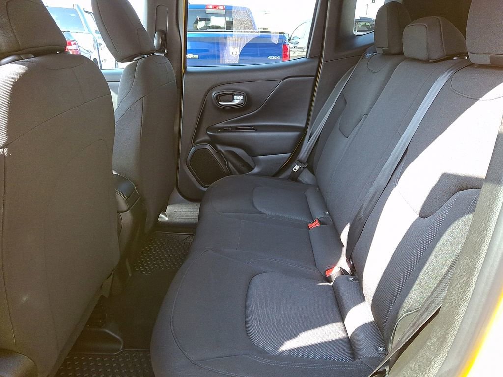 Used 2023 Jeep Renegade Latitude image 13