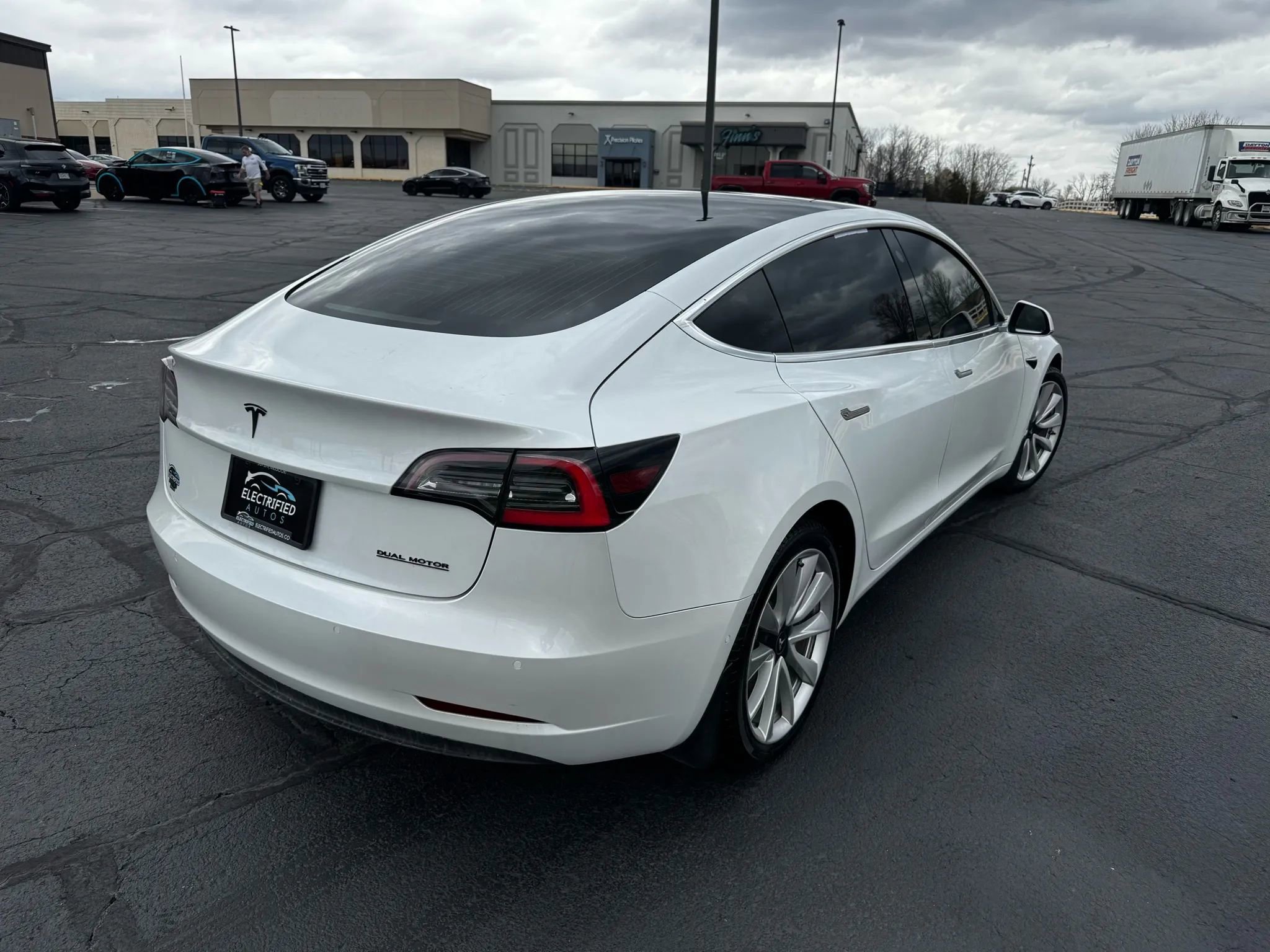 Used 2020 Tesla Model 3 Long Range image 3