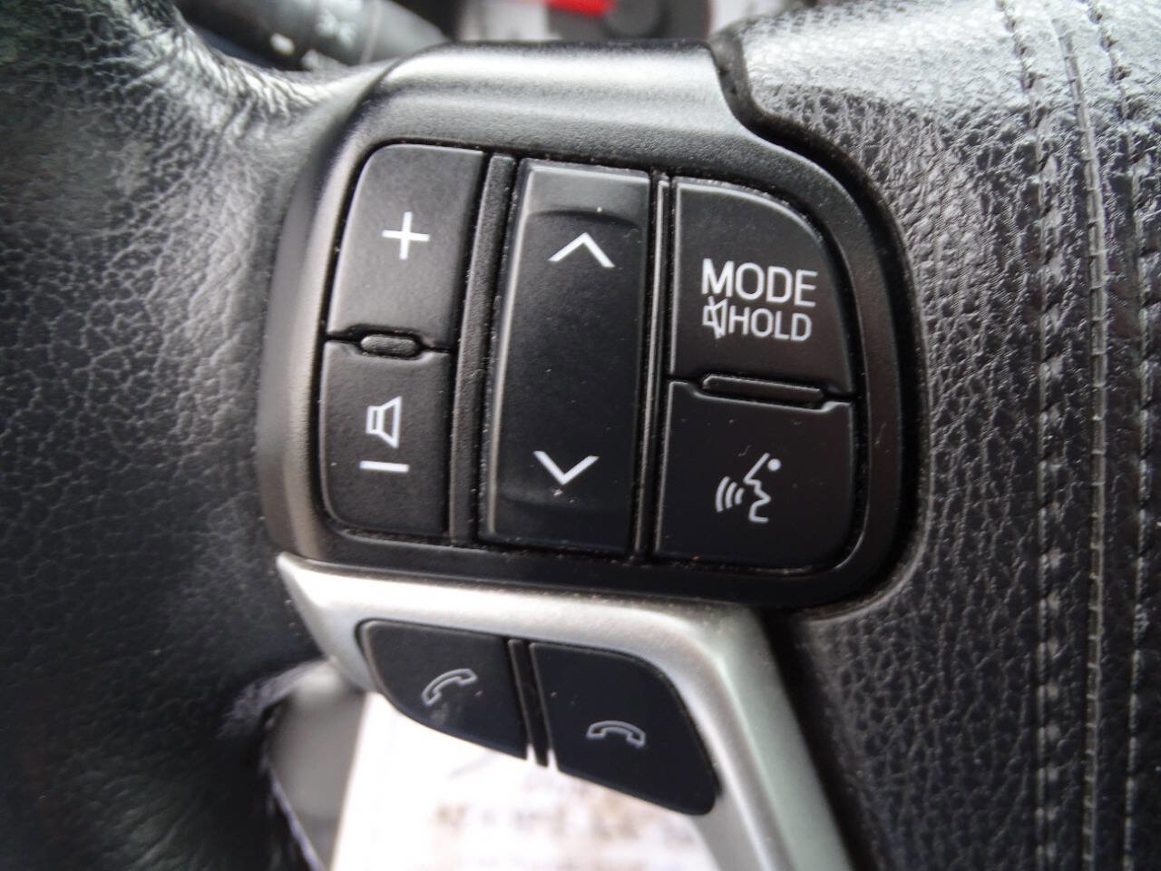 Used 2019 Toyota Sienna SE Premium AWD/4WD image 21