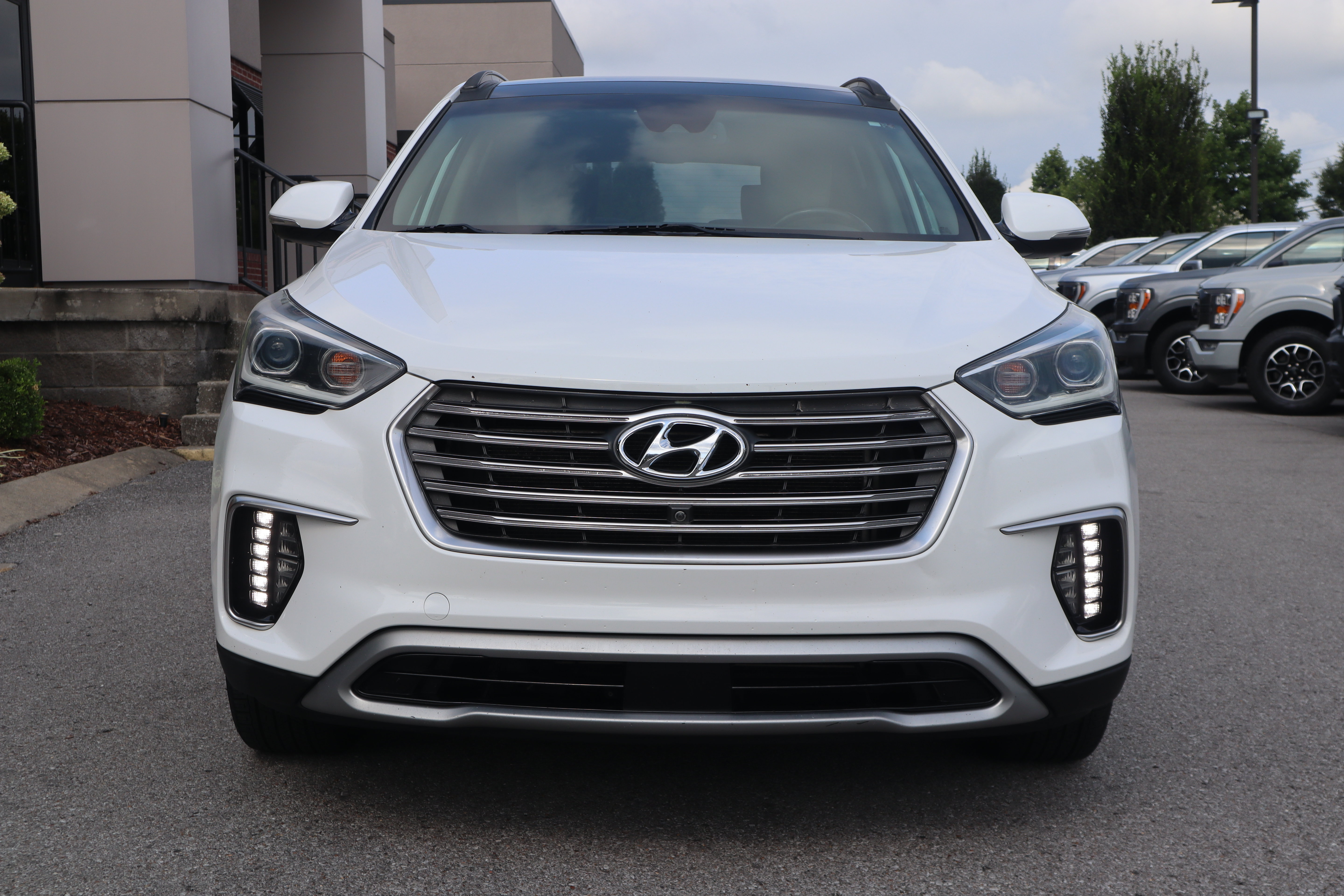 Used 2019 Hyundai Santa Fe XL FWD image 4