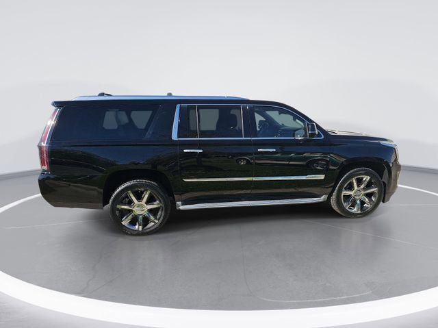 Used 2016 Cadillac Escalade ESV Luxury image 6