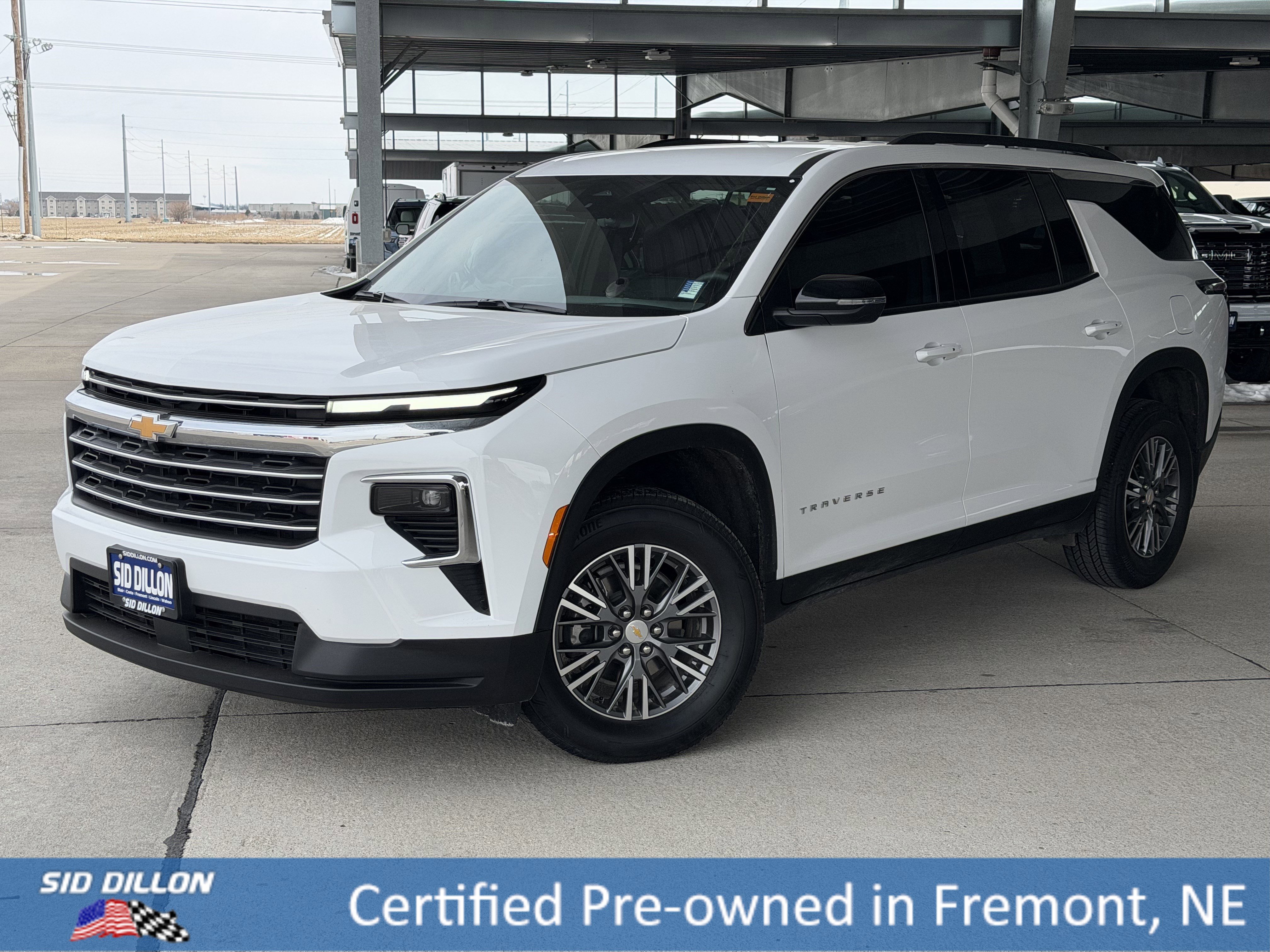 Certified 2025 Chevrolet Traverse LT w/ LPO, Floor Liner Package