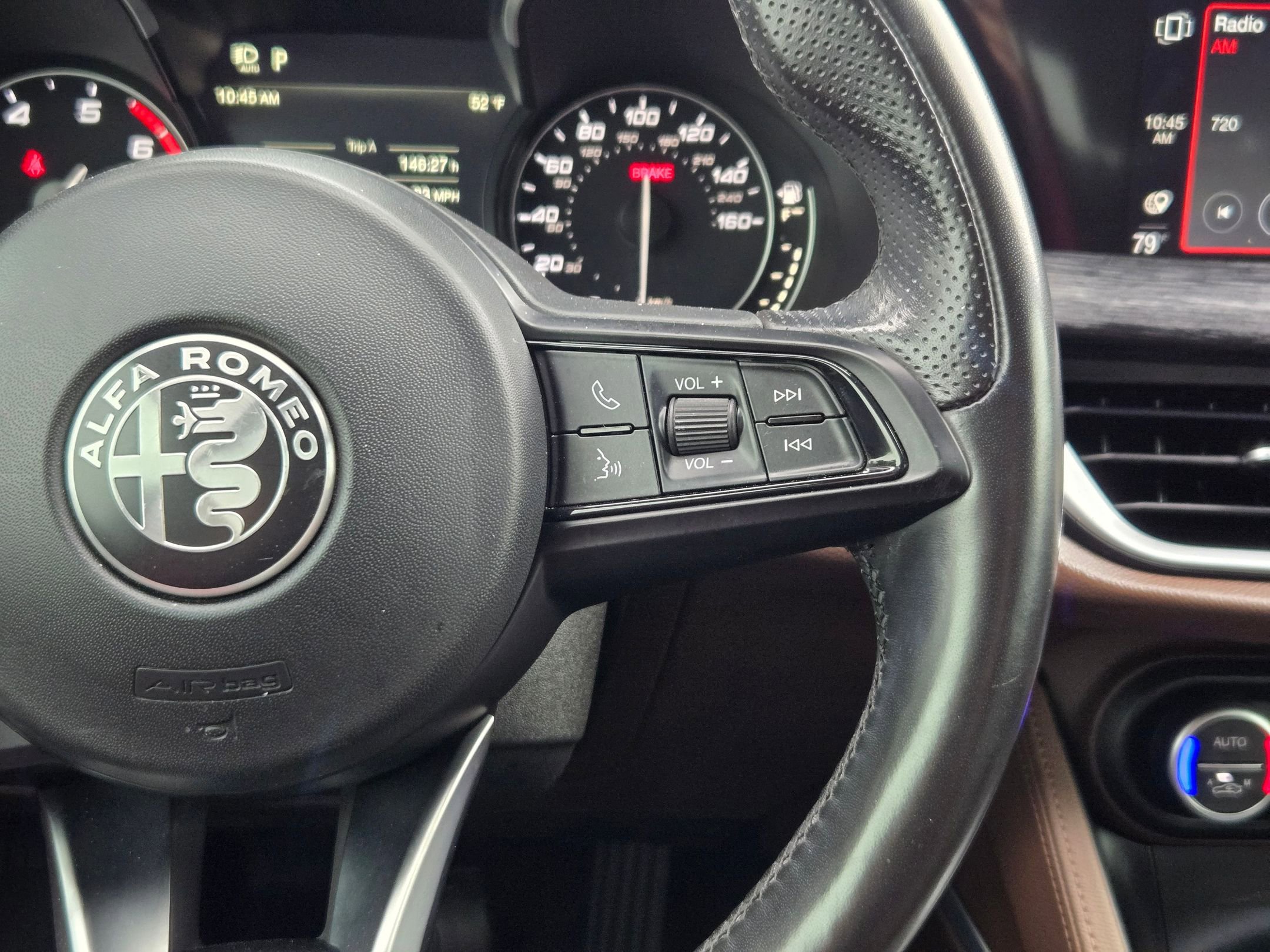 Used 2021 Alfa Romeo Stelvio Sprint w/ Nero Edizione image 23