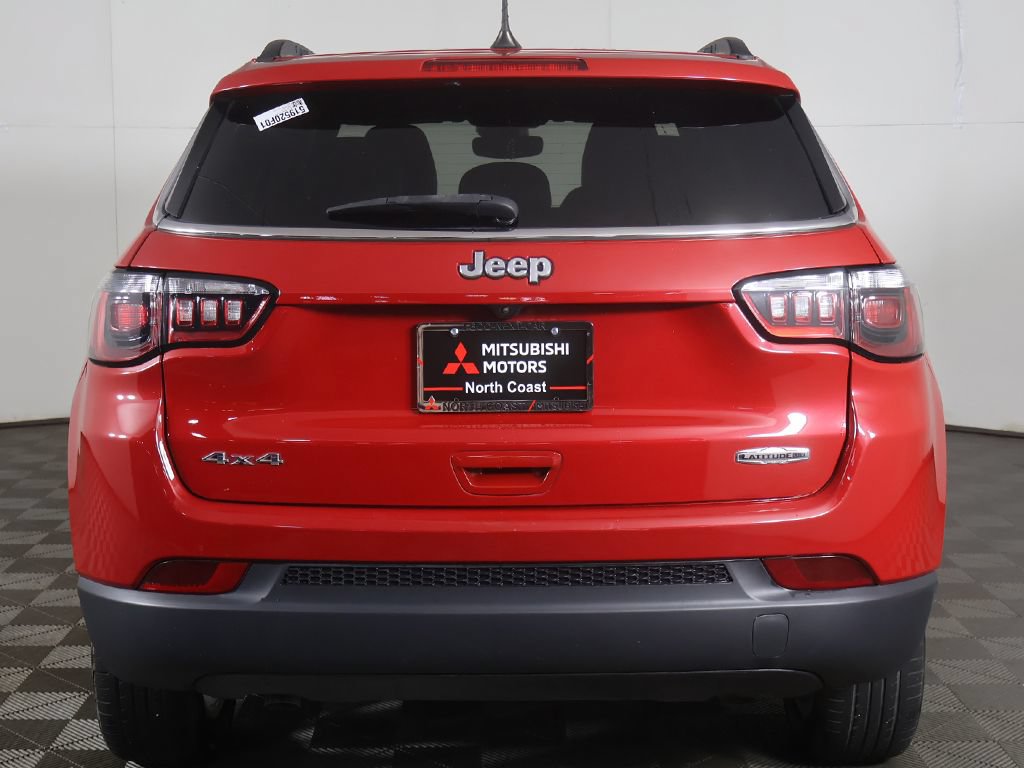 Used 2023 Jeep Compass Latitude AWD/4WD image 10
