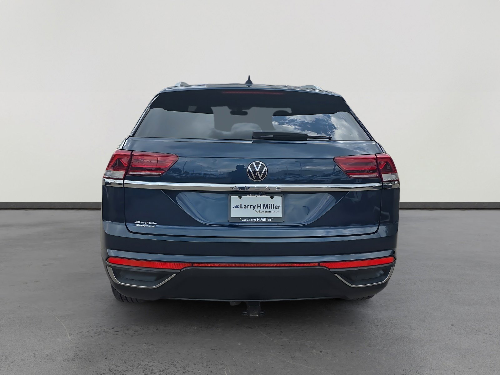 Used 2020 Volkswagen Atlas Cross Sport S FWD image 4