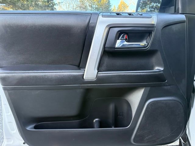 Used 2015 Toyota 4Runner SR5 Premium image 22