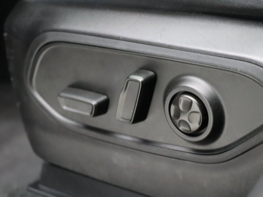 Used 2022 Jeep Grand Cherokee Altitude image 13