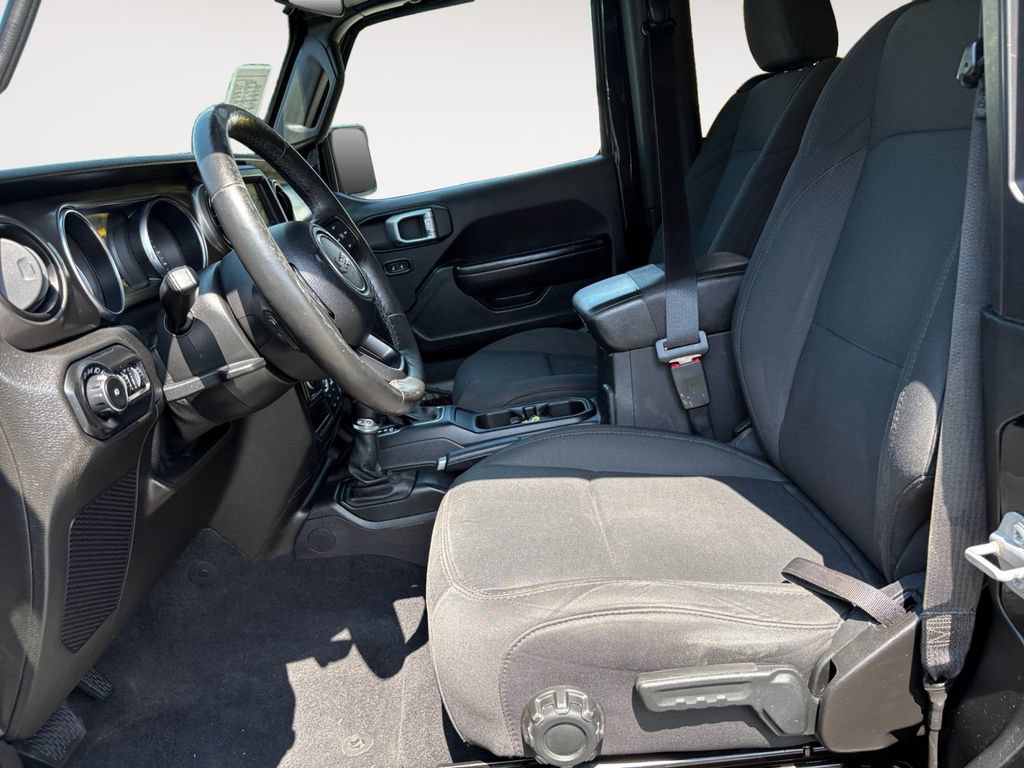 Used 2019 Jeep Wrangler Sport AWD/4WD image 9