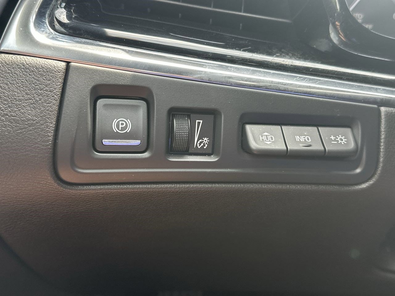 Used 2020 Cadillac XT6 Premium Luxury image 18