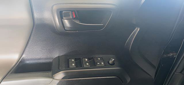Used 2021 Toyota Tacoma SR AWD/4WD image 12