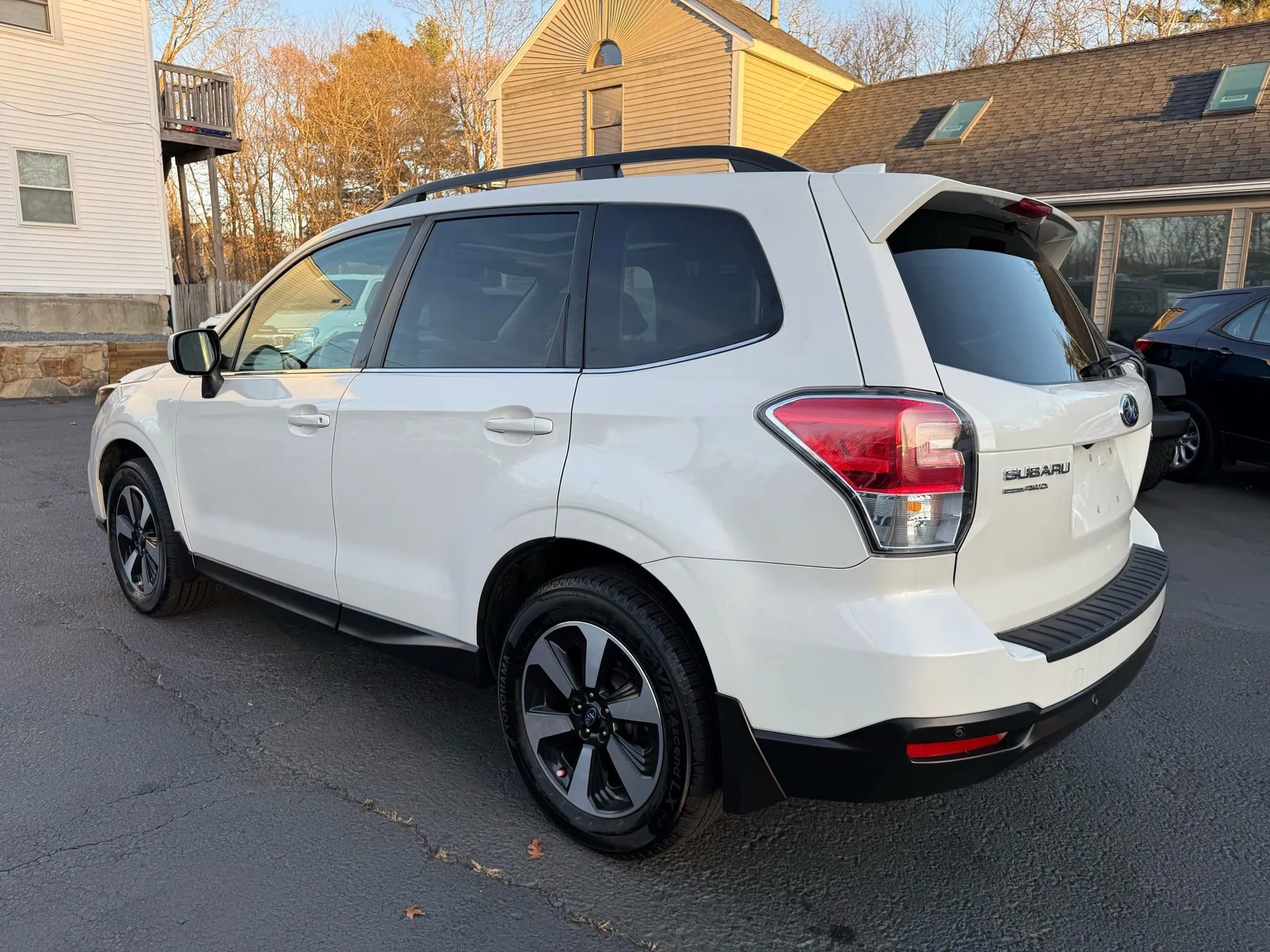 Used 2017 Subaru Forester 2.5i Limited image 5