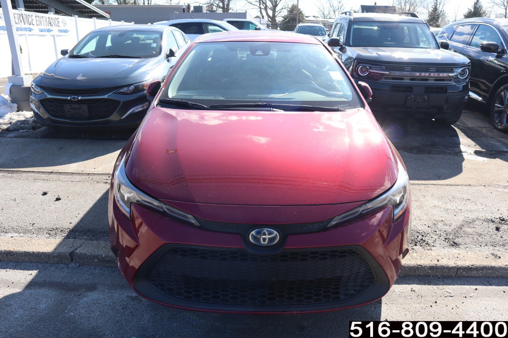 Used 2022 Toyota Corolla LE FWD image 2