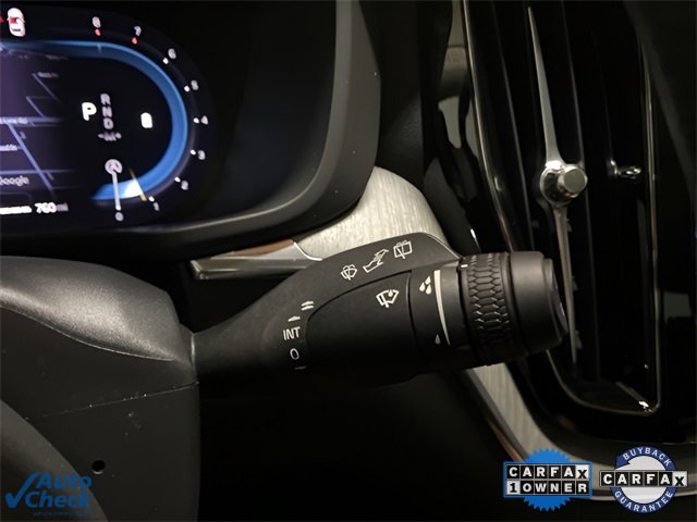 Used 2025 Volvo XC60 B5 Plus image 34