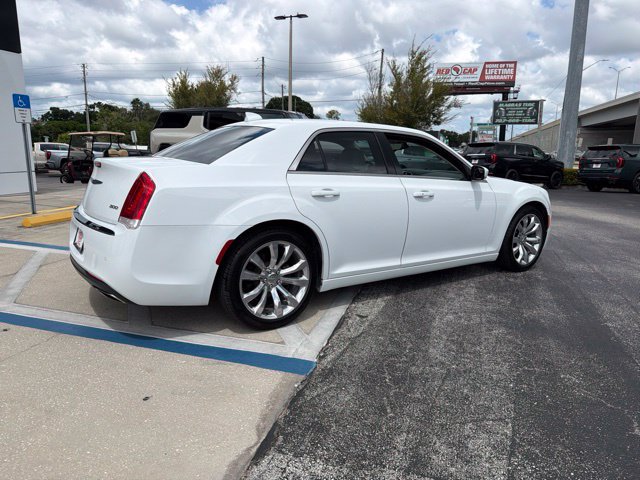 Used 2019 Chrysler 300 Touring L w/ Quick Order Package 22F RWD image 8