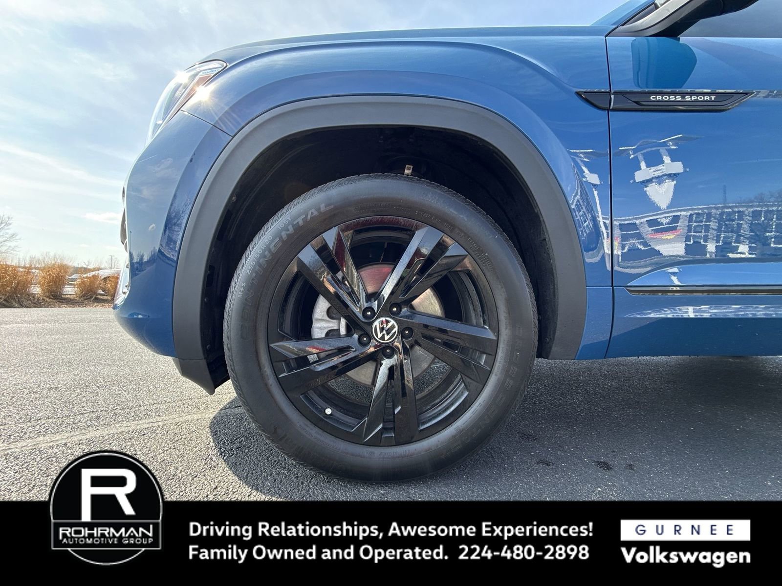 Used 2025 Volkswagen Atlas Cross Sport SEL R-Line image 12