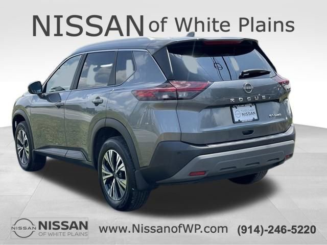 Certified 2023 Nissan Rogue SV w/ SV Premium B Package AWD/4WD image 5