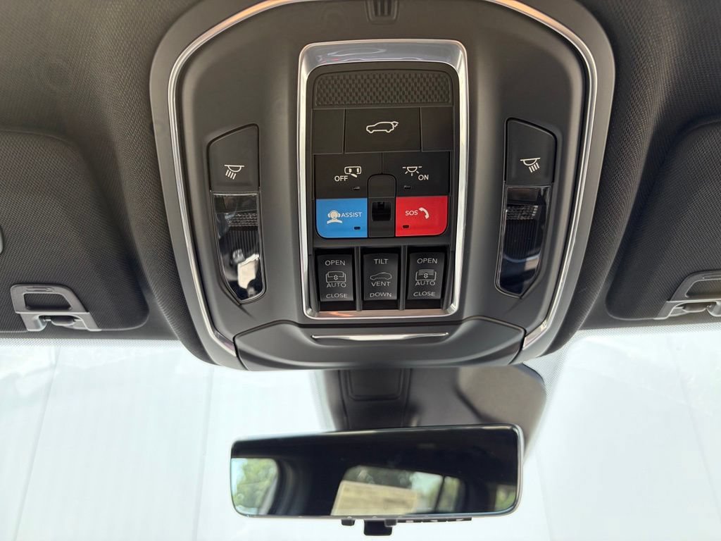 New 2026 Jeep Grand Cherokee L Limited AWD/4WD image 36