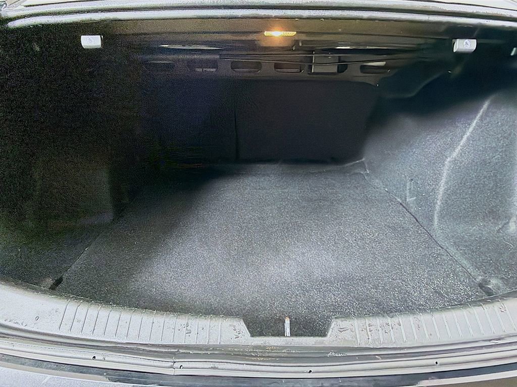 Used 2024 Chevrolet Malibu LT image 12