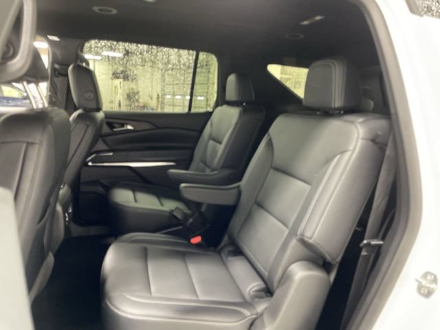 Used 2026 Chevrolet Traverse LT AWD/4WD image 15