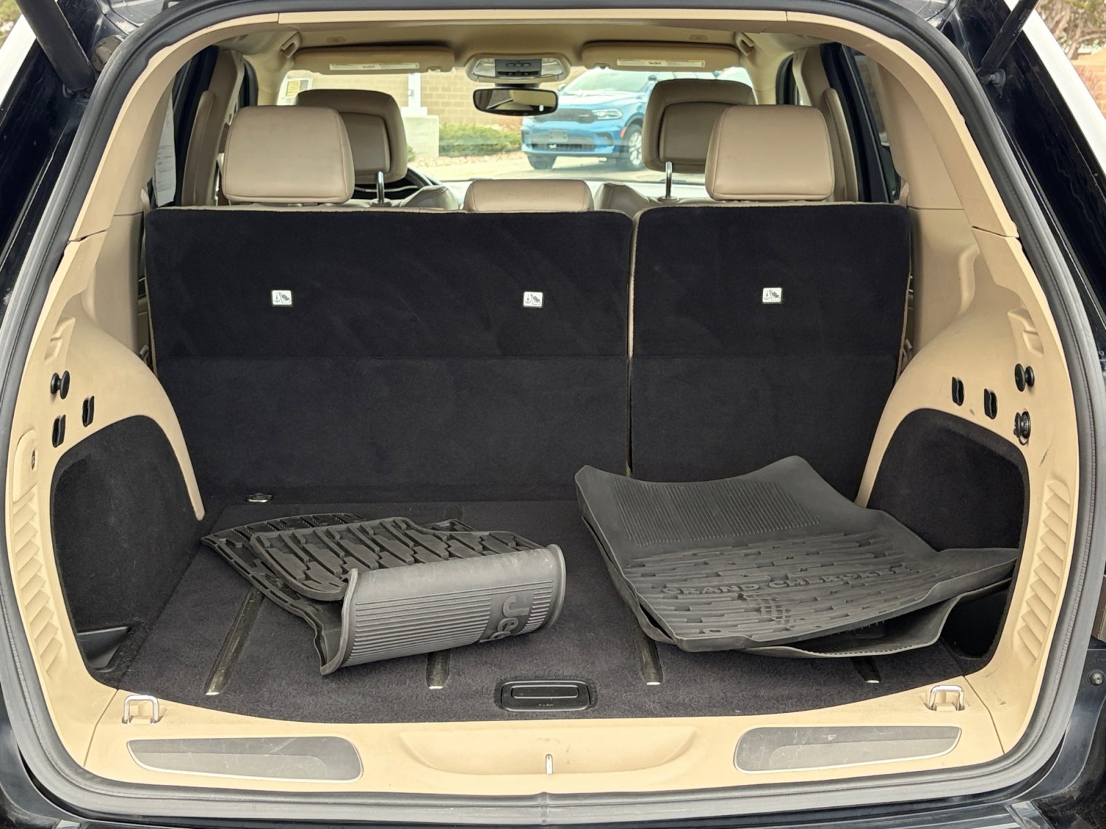 Used 2017 Jeep Grand Cherokee Limited w/ Trailer Tow Group IV image 32