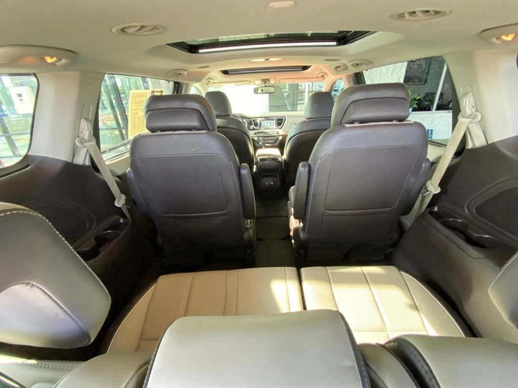 Used 2016 Kia Sedona SX Limited FWD image 27