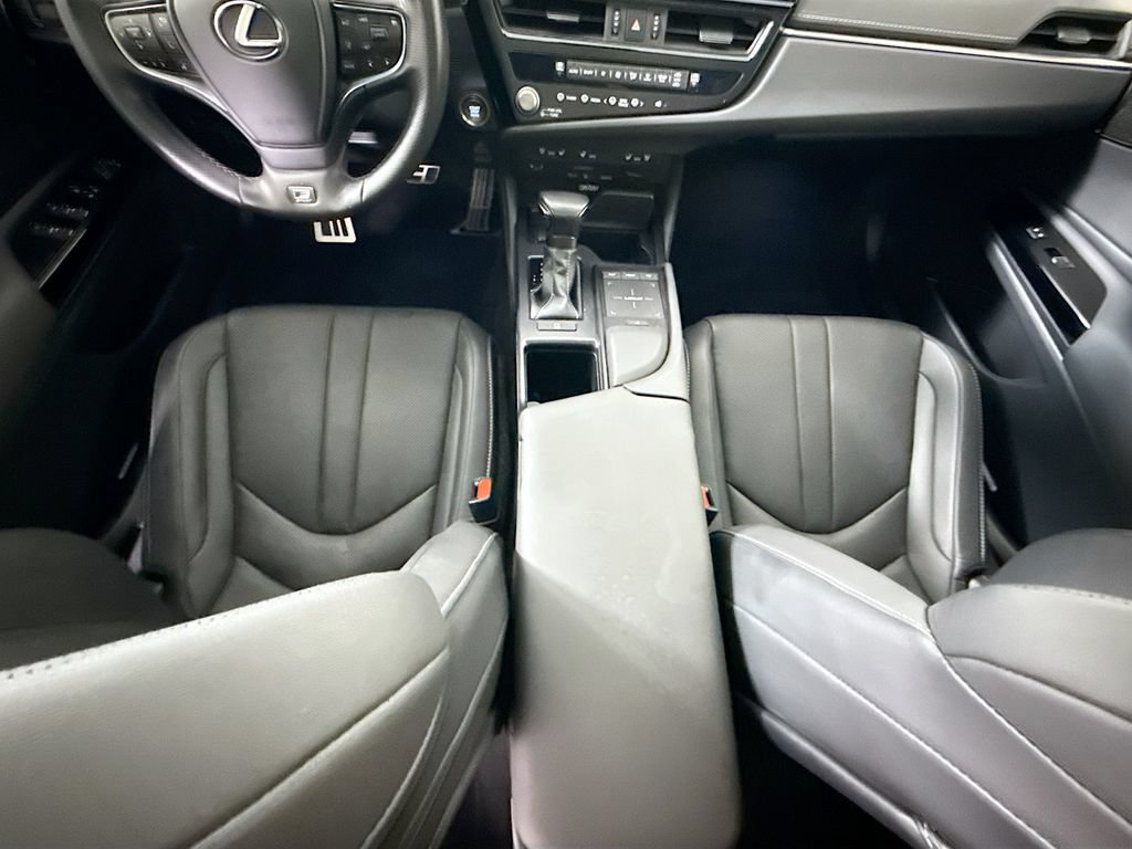Used 2022 Lexus ES 350 F Sport w/ Accessory Package FWD image 16