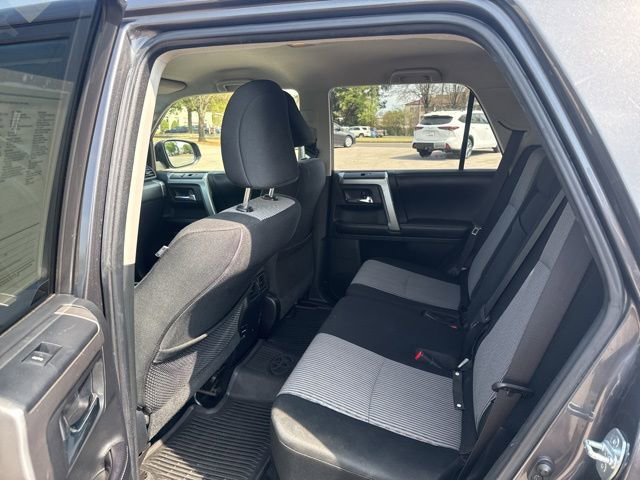 Used 2017 Toyota 4Runner SR5 image 18