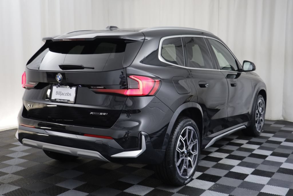 New 2026 BMW X1 xDrive28i w/ Technology Package AWD/4WD image 17