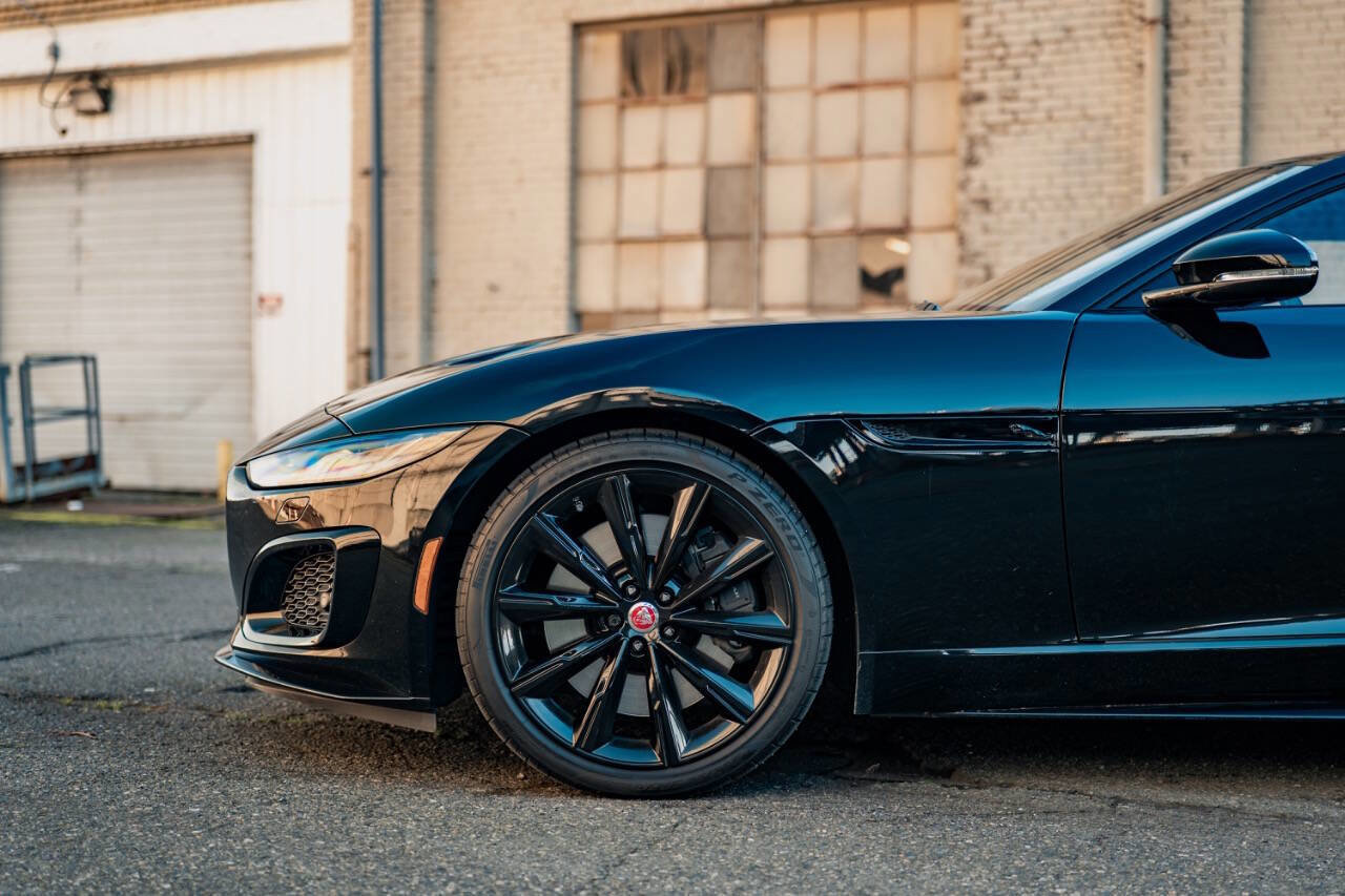 Used 2021 Jaguar F-TYPE R image 21