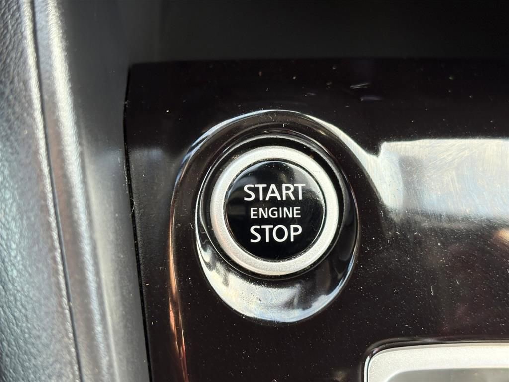 Certified 2022 Nissan Versa SV w/ Electronics Package image 15