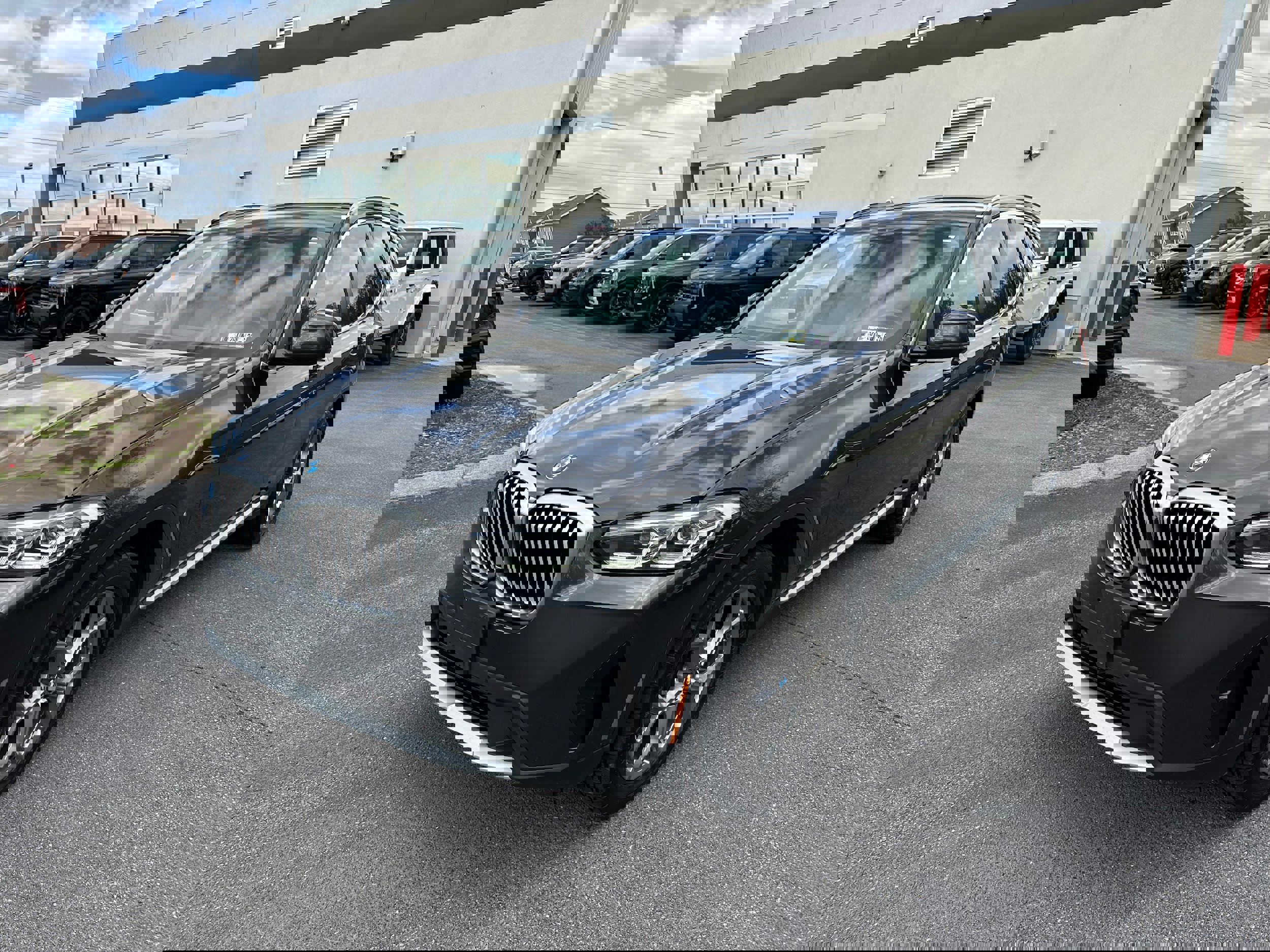 Used 2023 BMW X3 xDrive30i w/ Convenience Package image 1