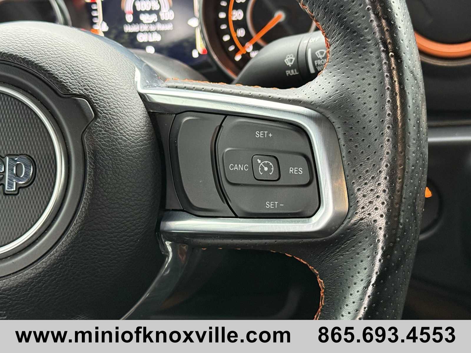 Used 2023 Jeep Gladiator Mojave w/ Cold Weather Group image 16