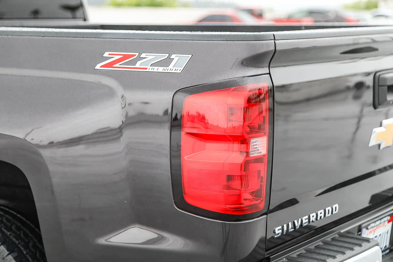 Used 2015 Chevrolet Silverado 1500 LTZ Z71 w/ LTZ Plus Package AWD/4WD image 9