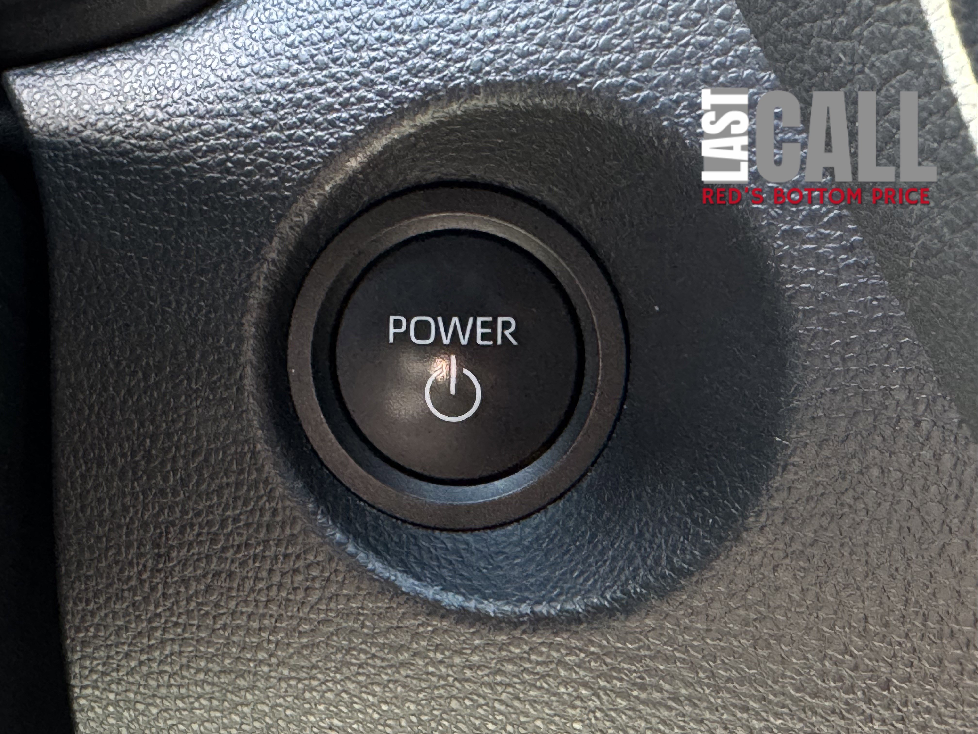 Used 2024 Toyota Corolla Cross SE image 19