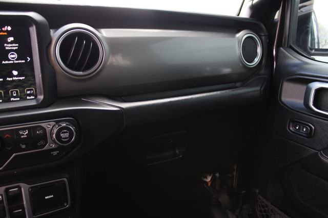 Used 2018 Jeep Wrangler Unlimited Sahara AWD/4WD image 22
