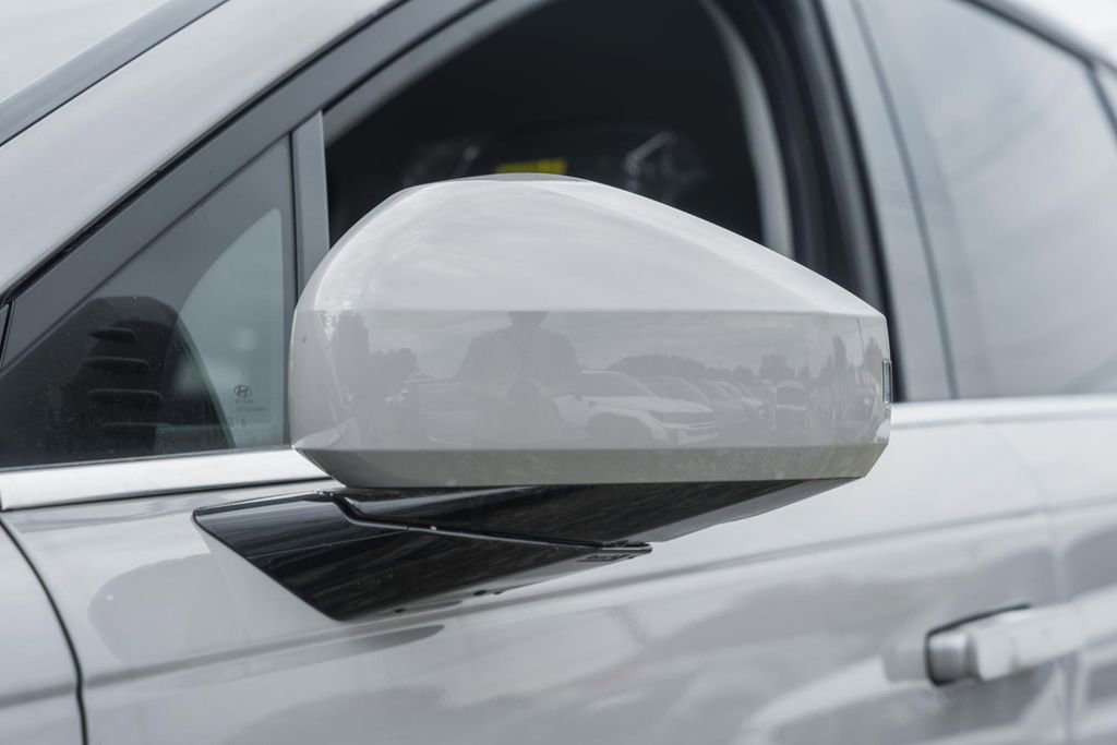 New 2026 Hyundai Ioniq 9 SE image 14