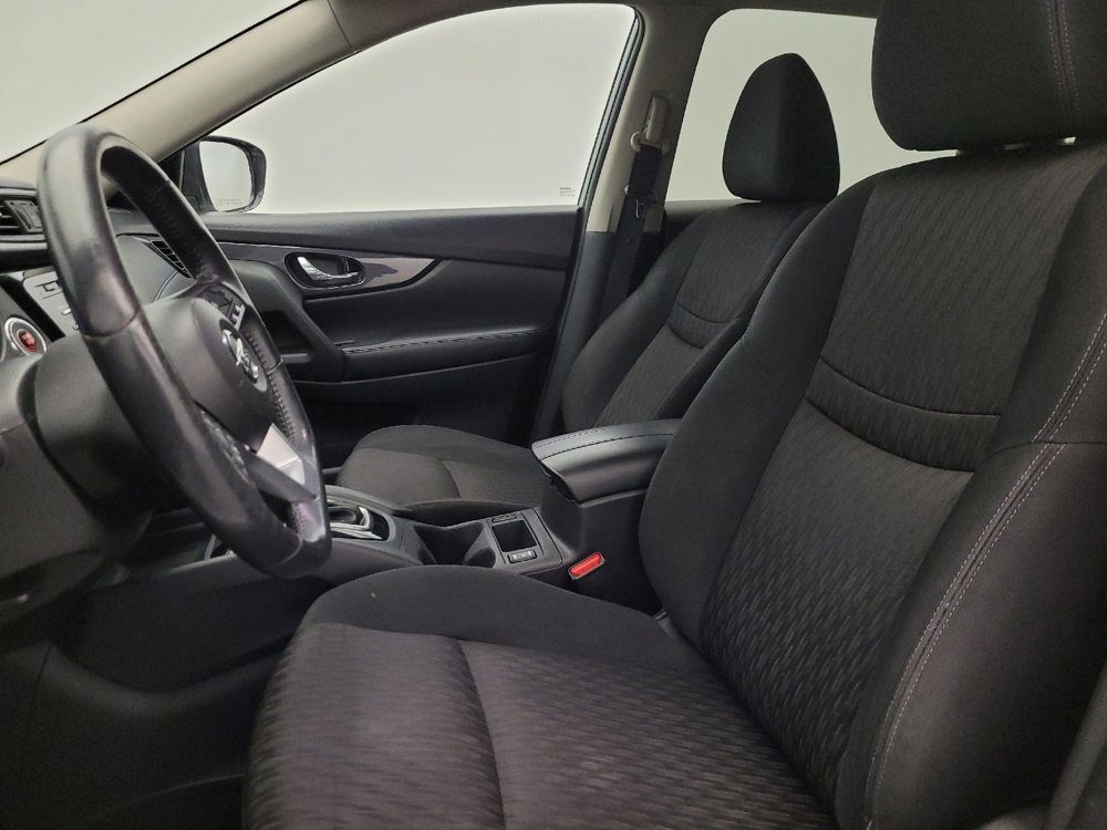 Used 2017 Nissan Rogue SV image 17