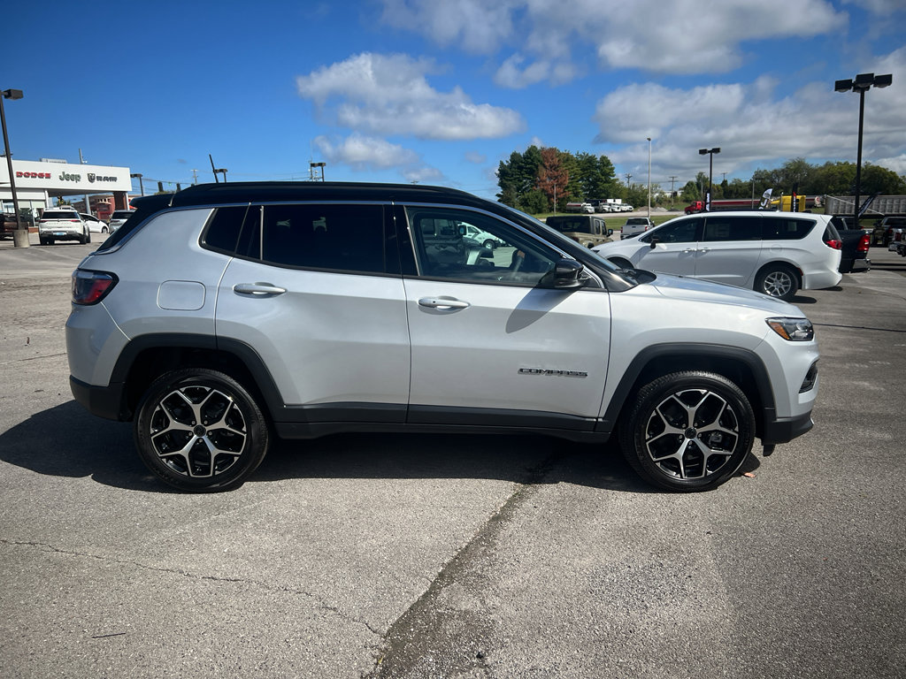 New 2026 Jeep Compass Limited image 4