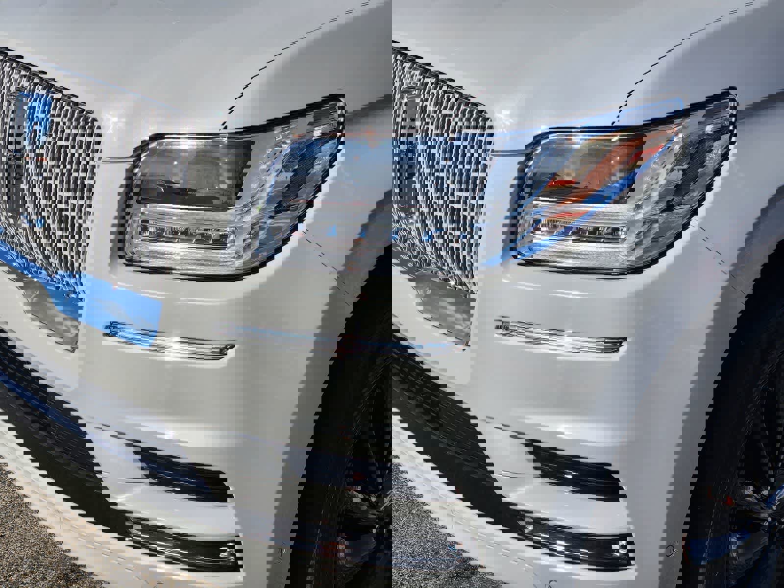 Used 2020 Lincoln Navigator Reserve w/ Equipment Group 208A Reserve image 7