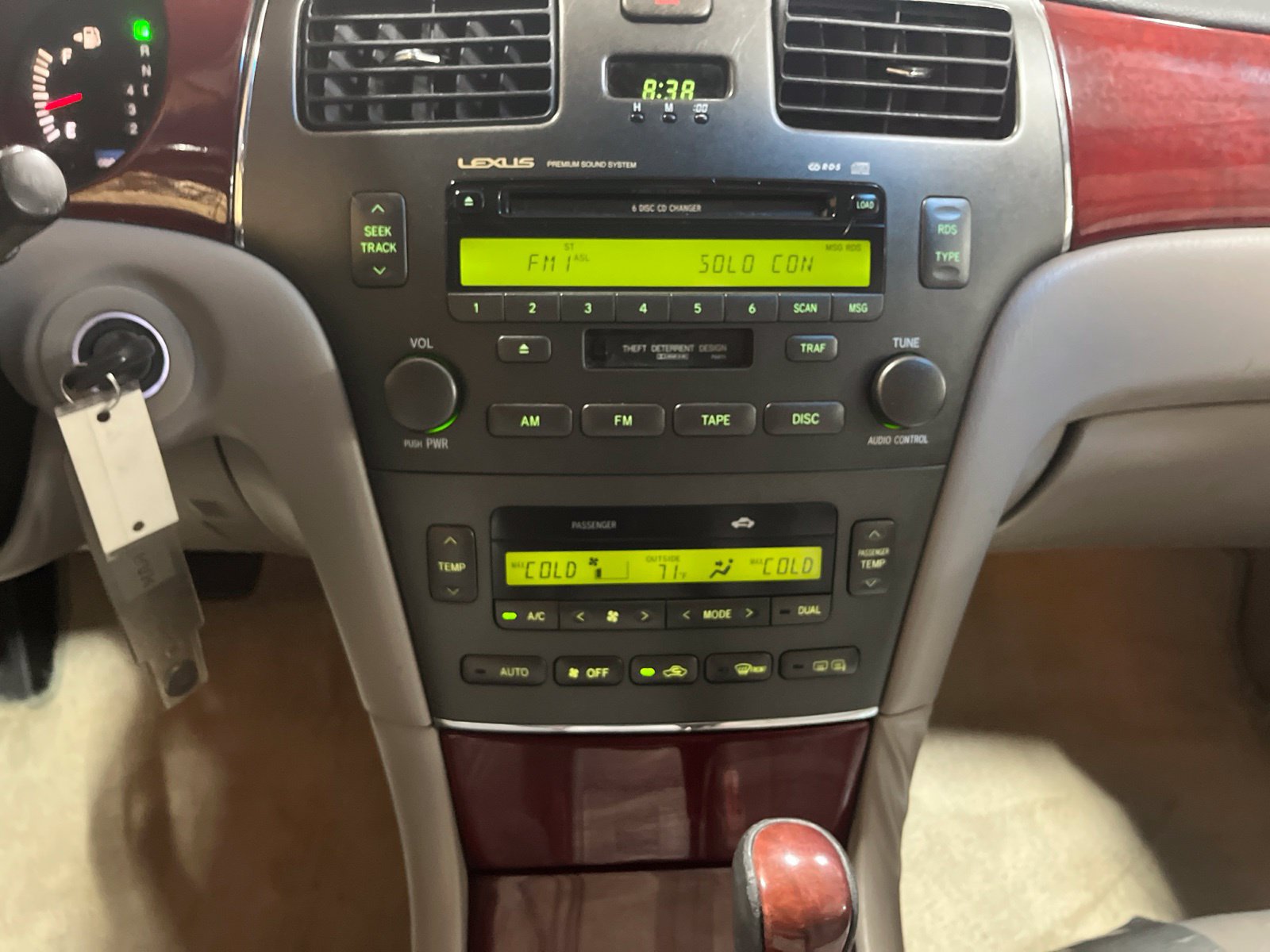 Used 2002 Lexus ES 330 w/ Premium Pkg FWD image 24