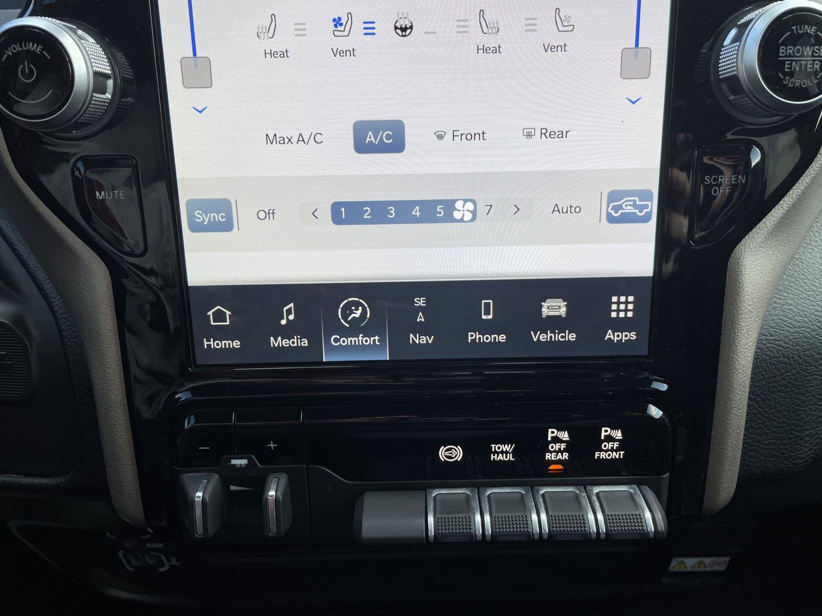 Certified 2024 RAM 2500 Laramie image 22