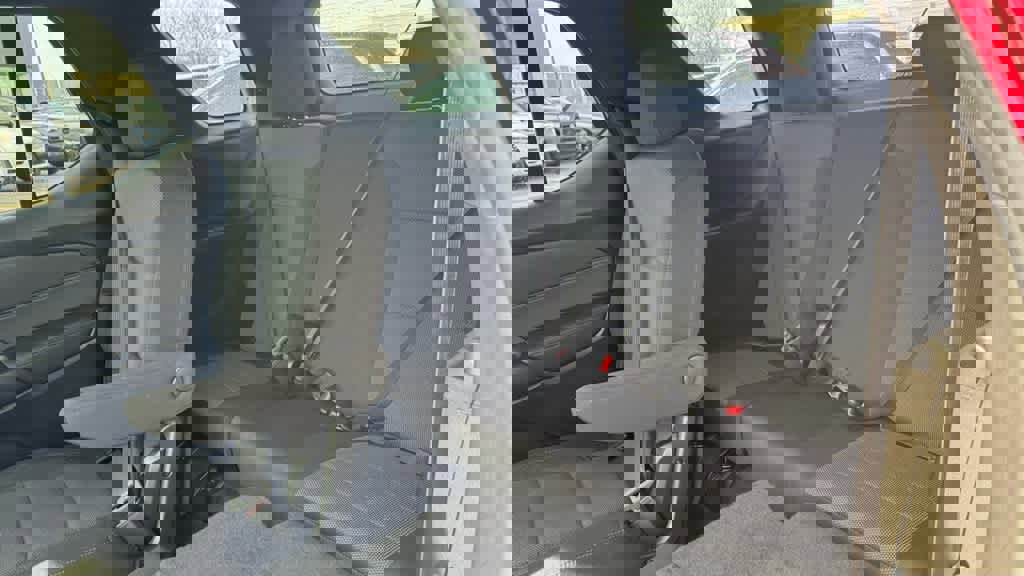 Used 2024 Chevrolet Traverse LT image 25