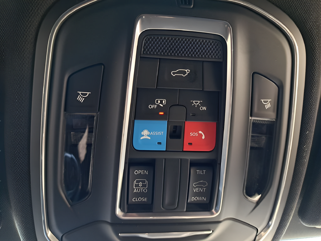 New 2026 Jeep Grand Cherokee Laredo X AWD/4WD image 25