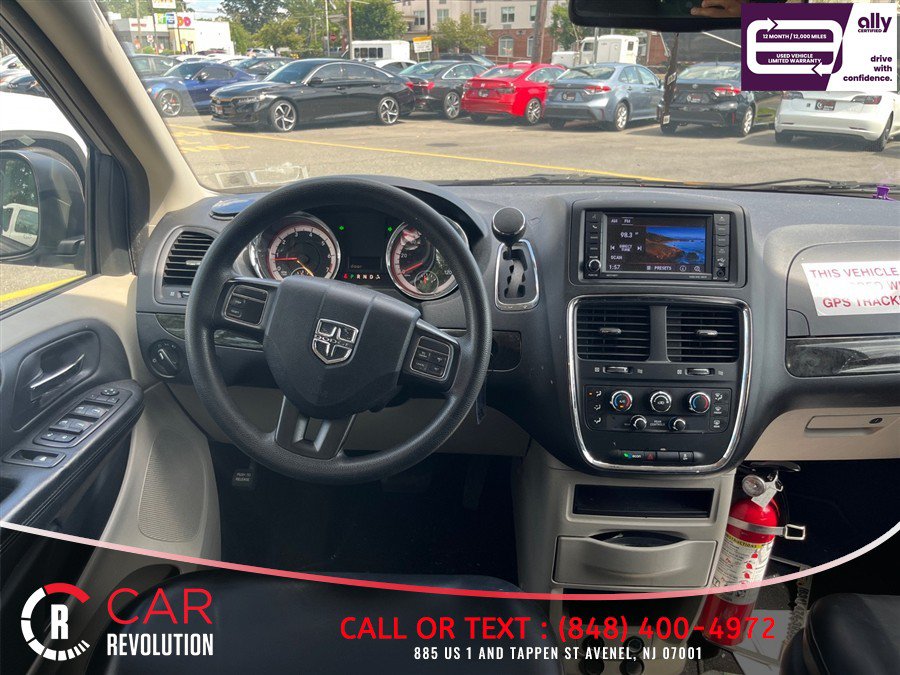 Used 2019 Dodge Grand Caravan SE FWD image 29